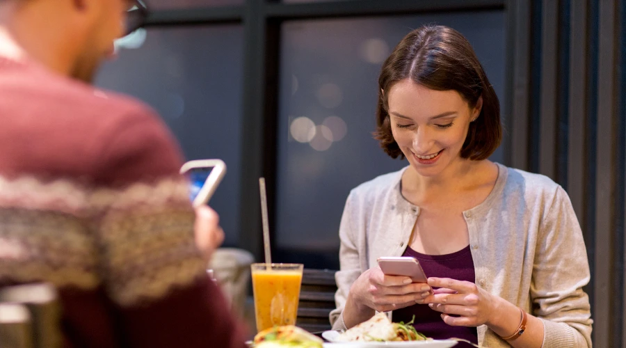 Restoranlar İçin Teknoloji Destekli Sadakat Programı Oluşturma Rehberi: Kurulum, Örnekler ve İpuçları