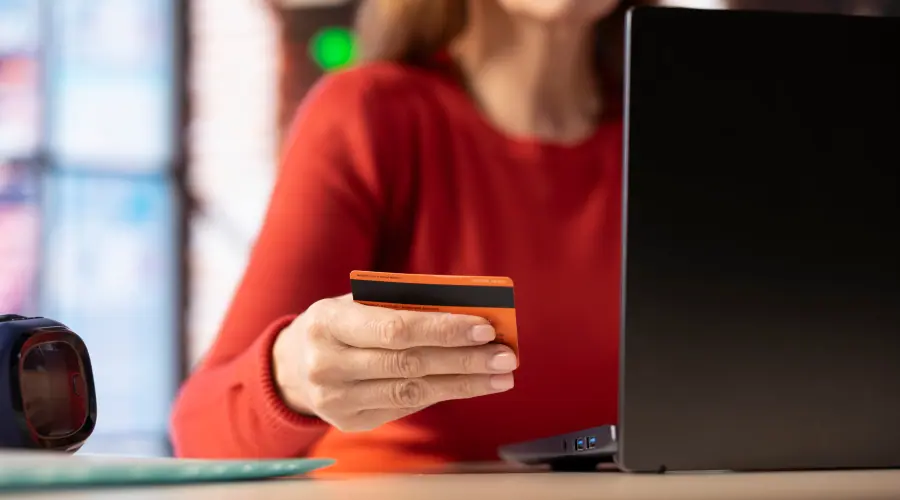 Mail Order ile Ödeme Alma: Geleneksel Yöntemden Güvenli Dijital Çözümlere Rehber